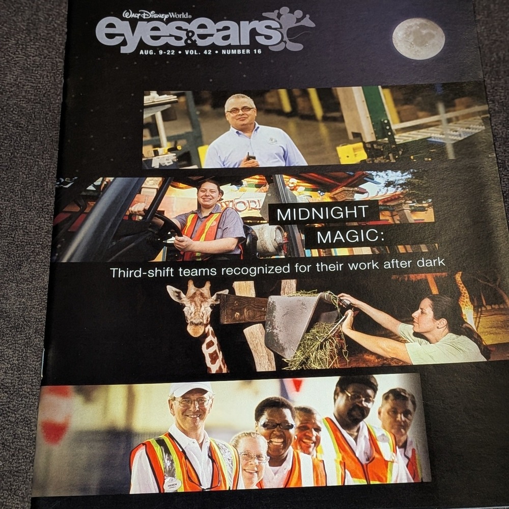 Walt Disney World Eyes & Ears Magazine Vol 42 No 16 Aug 2012 Midnight Magic Cast